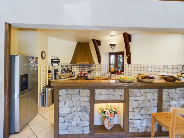 Image No.7-6 Bed House for sale