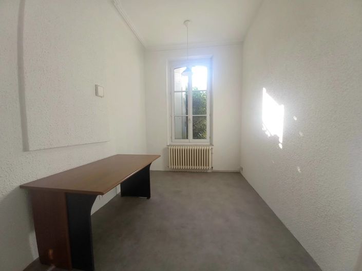 Image No.15-3 Bed House for sale