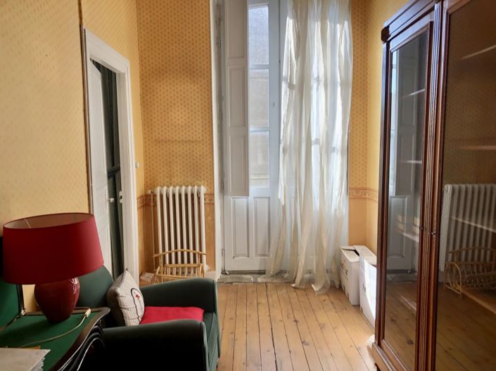 Image No.10-3 Bed House for sale