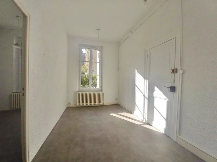 Image No.13-3 Bed House for sale