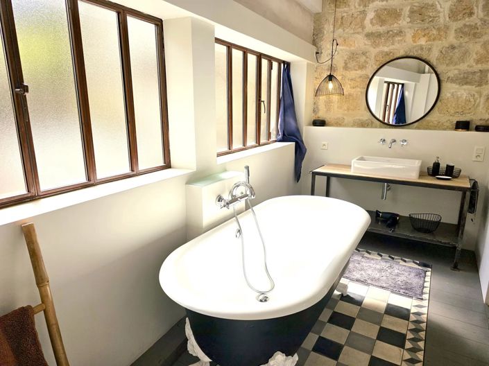 Image No.13-6 Bed House for sale