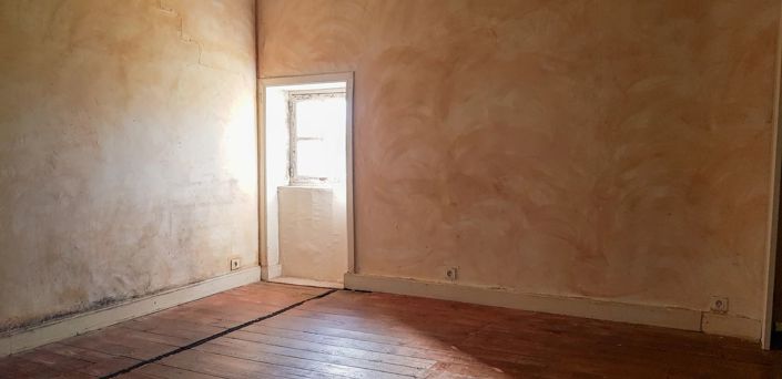 Image No.8-3 Bed Farmhouse for sale