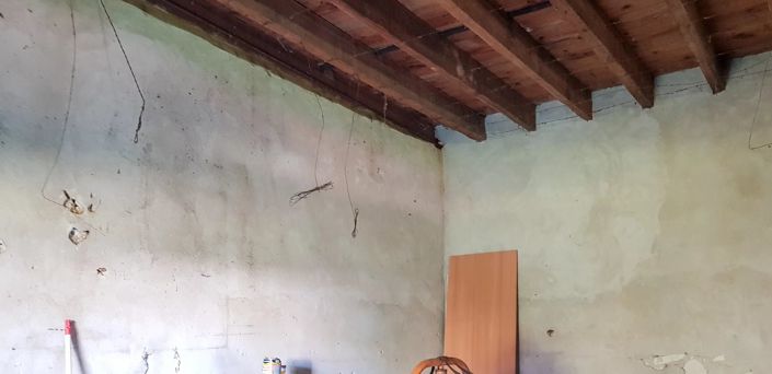 Image No.9-3 Bed Farmhouse for sale