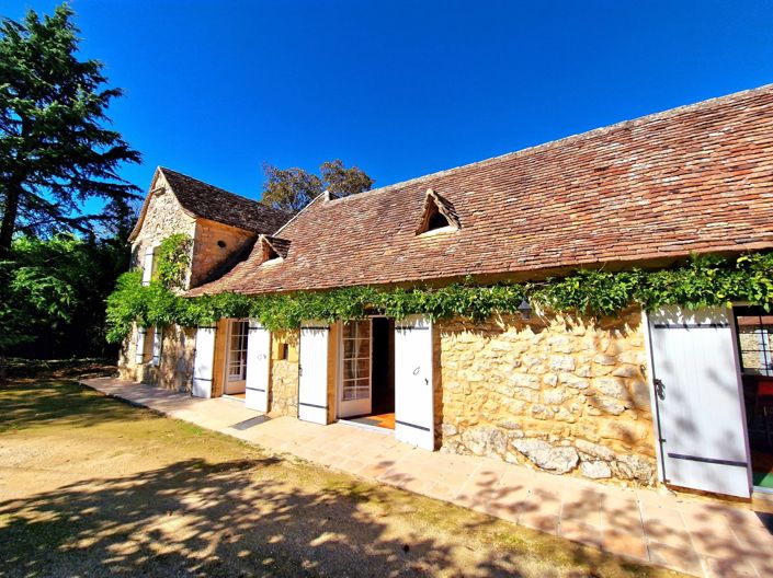 Image No.1-5 Bed Village House for sale