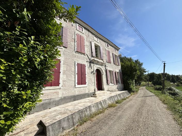 Image No.1-6 Bed House for sale