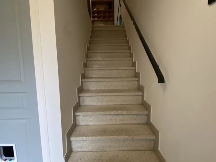 Image No.6-2 Bed House for sale