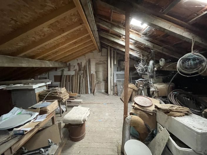 Image No.12-2 Bed House for sale