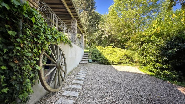 Image No.15-4 Bed House for sale