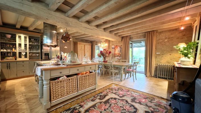 Image No.3-4 Bed House for sale