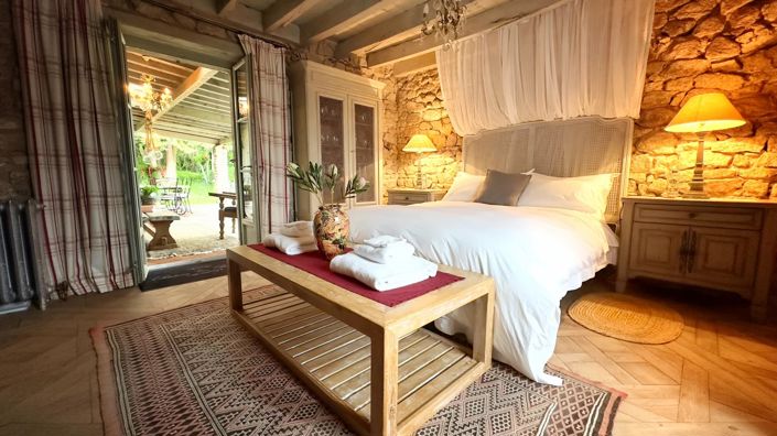 Image No.8-4 Bed House for sale