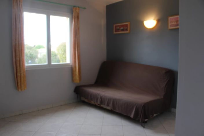 Image No.12-6 Bed House for sale