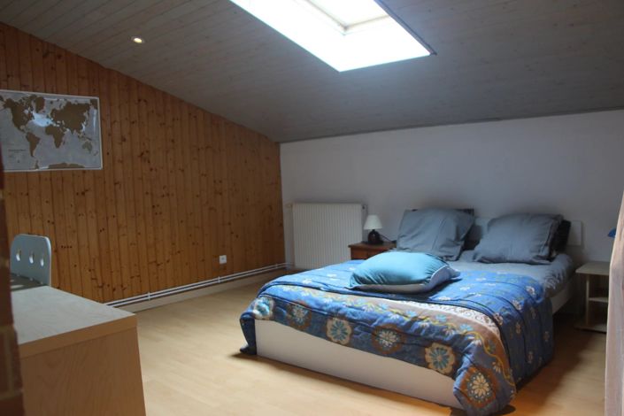 Image No.9-6 Bed House for sale