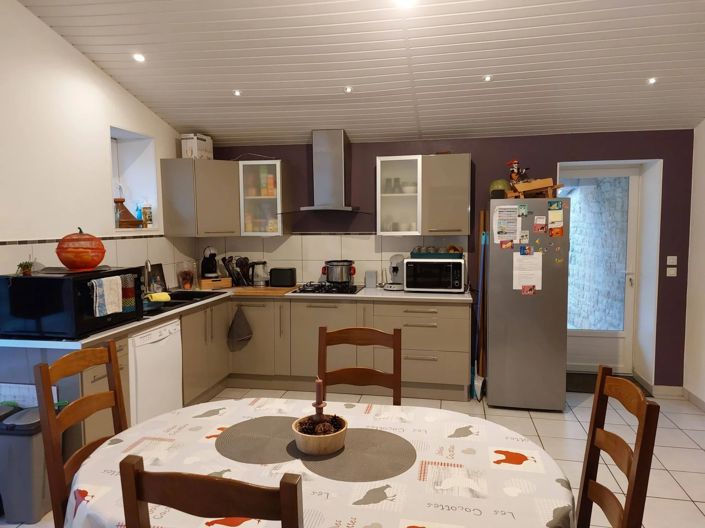 Image No.8-3 Bed Village House for sale