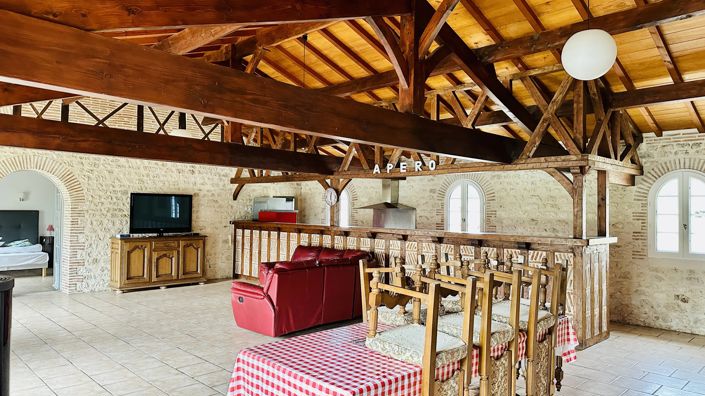 Image No.4-9 Bed House for sale