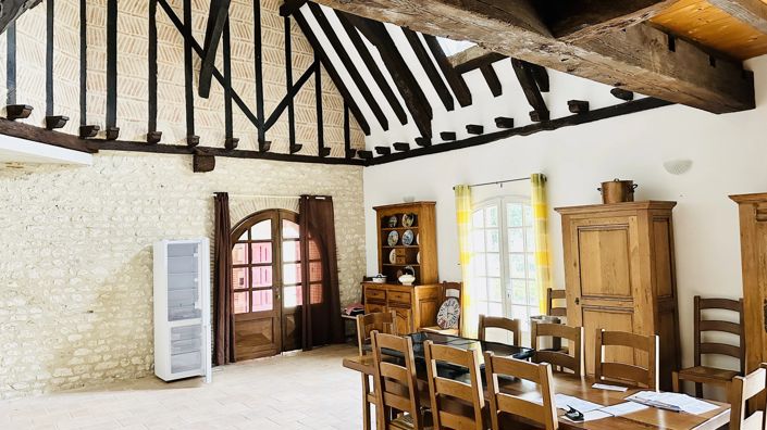 Image No.8-9 Bed House for sale