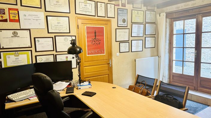 Image No.12-9 Bed House for sale