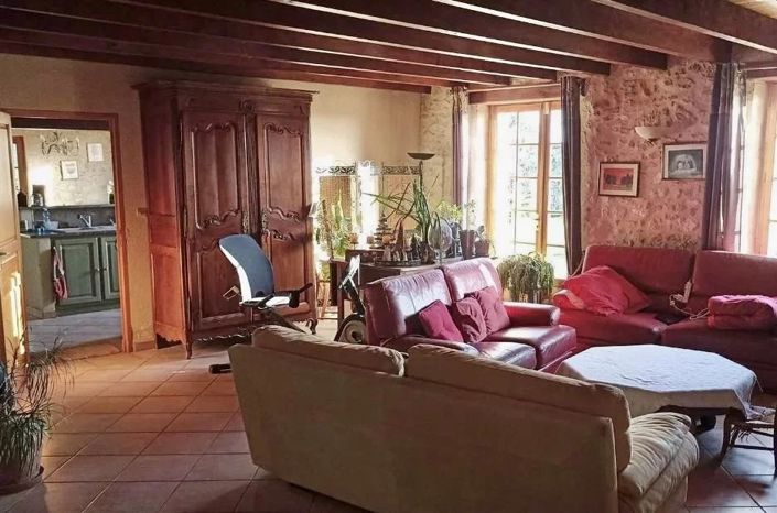 Image No.4-9 Bed House for sale