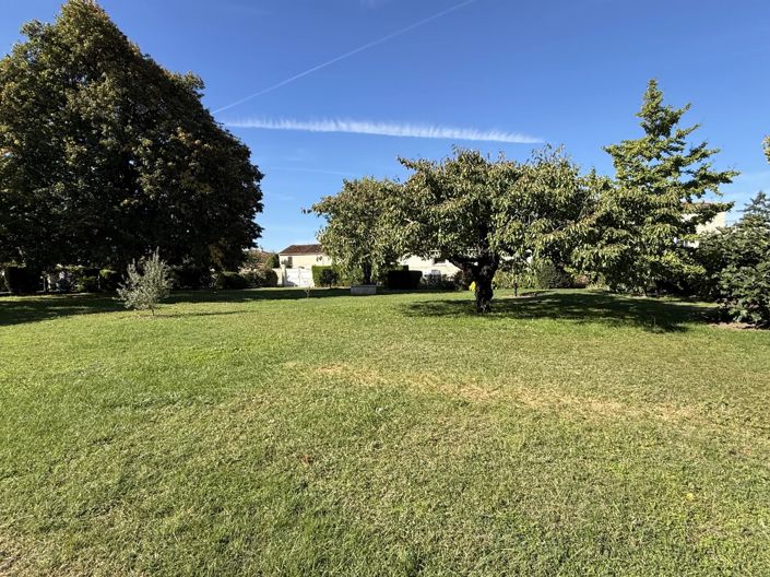 Image No.2-7 Bed House for sale