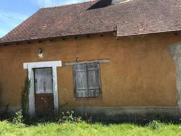 1 - Vienne, Village House