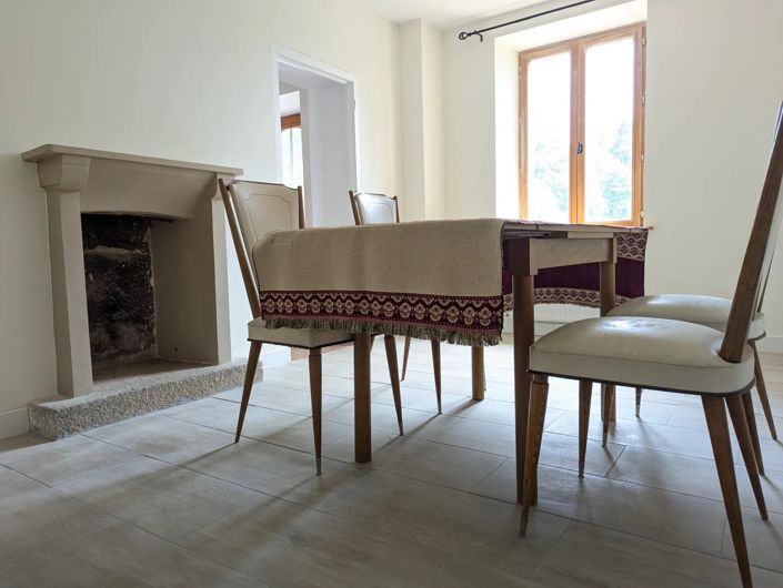 Image No.6-3 Bed Village House for sale