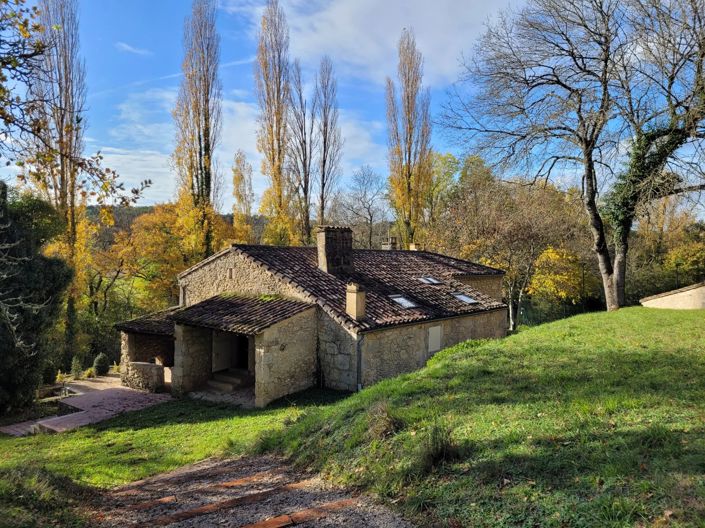 Image No.2-4 Bed House for sale