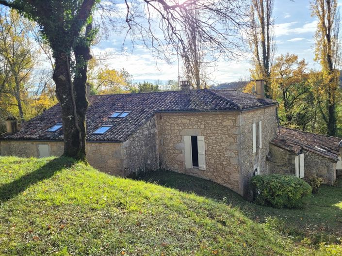 Image No.6-4 Bed House for sale