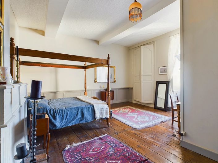 Image No.12-4 Bed House for sale