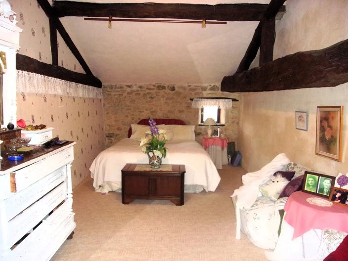 Image No.8-4 Bed House for sale