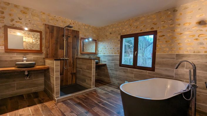 Image No.6-7 Bed Village House for sale