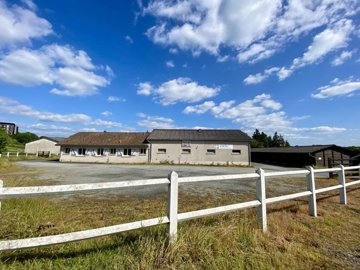 1 - Le Dorat, House