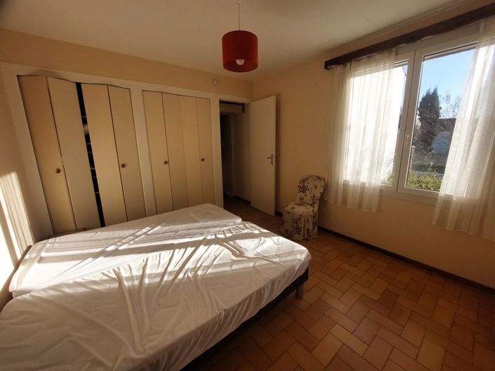 Image No.8-3 Bed House for sale