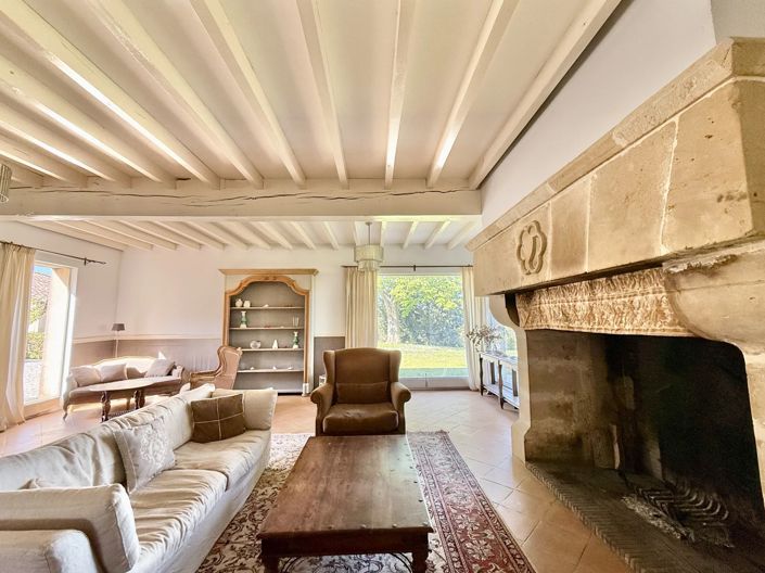 Image No.3-9 Bed House for sale