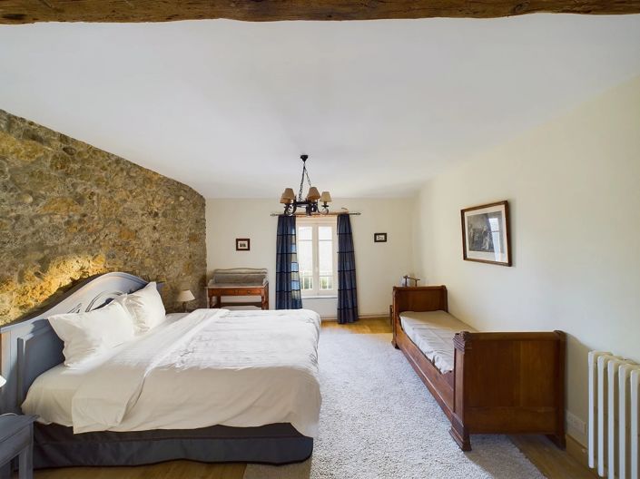 Image No.8-9 Bed House for sale