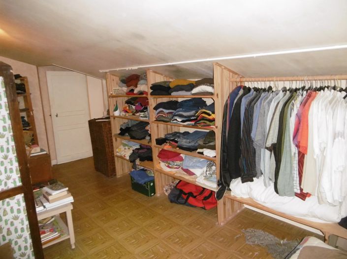 Image No.11-2 Bed House for sale