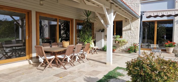 Image No.7-9 Bed House for sale