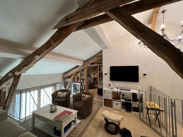 Image No.9-9 Bed House for sale