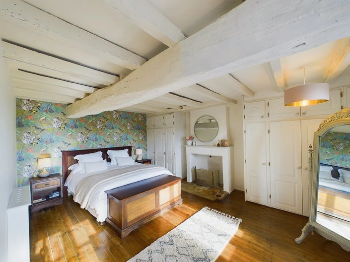 Image No.10-4 Bed Village House for sale