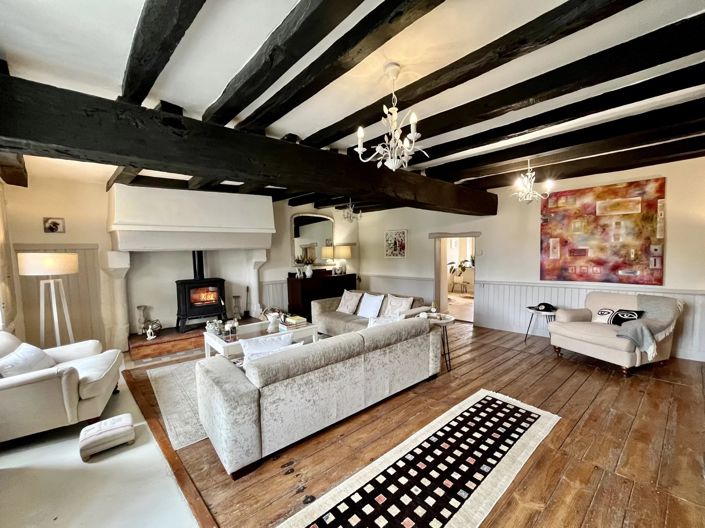 Image No.2-4 Bed Village House for sale