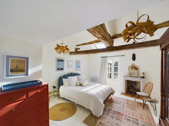 Image No.4-4 Bed Village House for sale