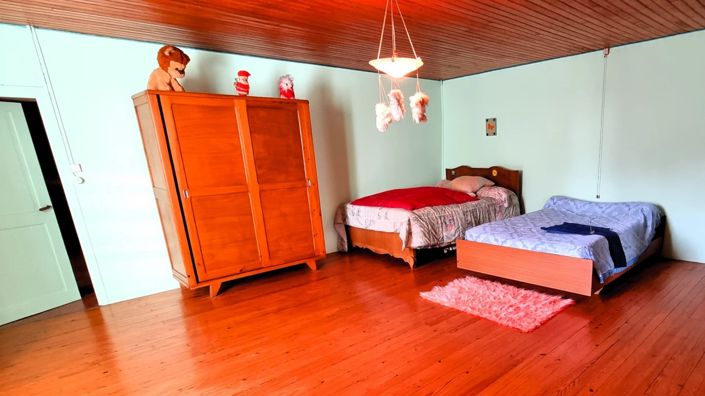 Image No.4-6 Bed House for sale