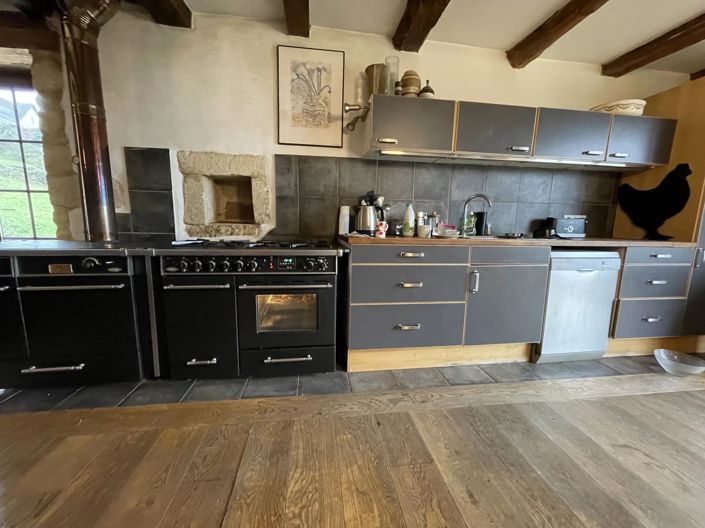 Image No.6-4 Bed Cottage for sale