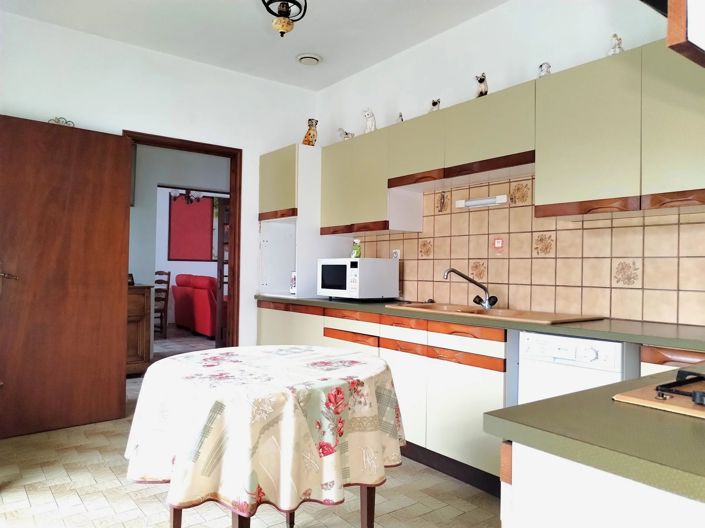 Image No.11-4 Bed House for sale