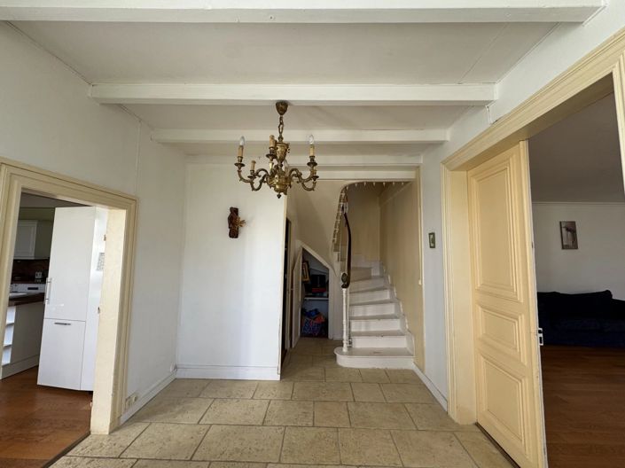 Image No.6-4 Bed House for sale