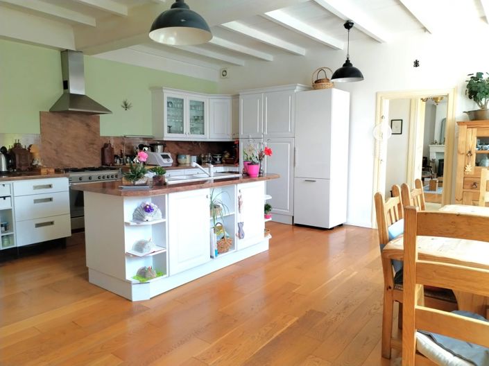 Image No.4-4 Bed House for sale