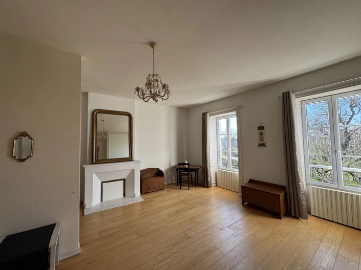 Image No.8-4 Bed House for sale