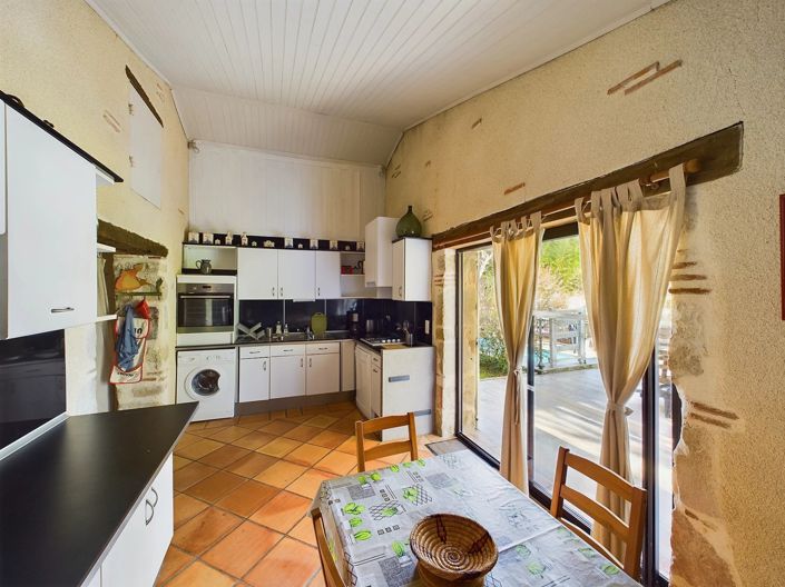 Image No.13-6 Bed House for sale