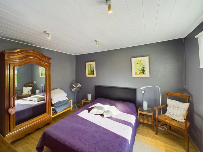 Image No.15-6 Bed House for sale