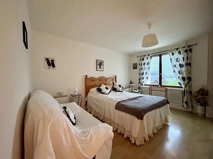 Image No.8-3 Bed Village House for sale