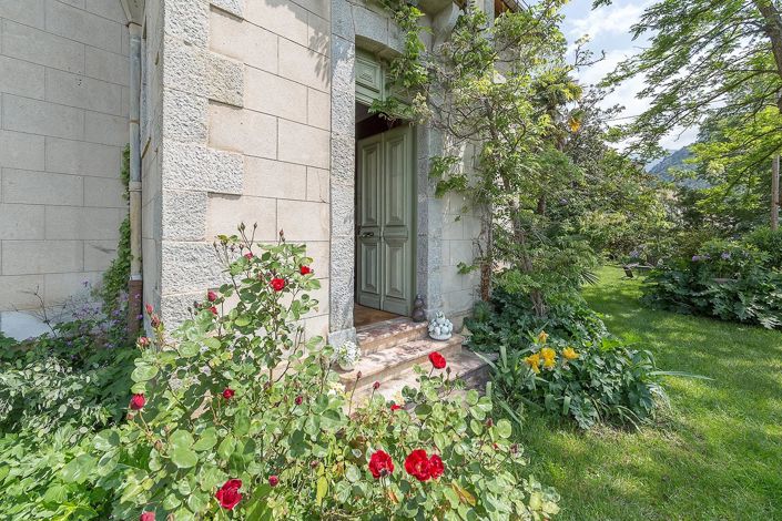 Image No.6-7 Bed House for sale