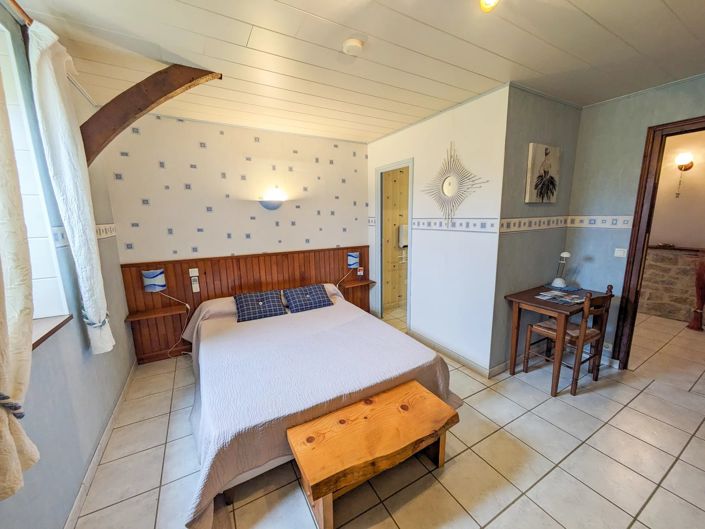 Image No.11-9 Bed House for sale